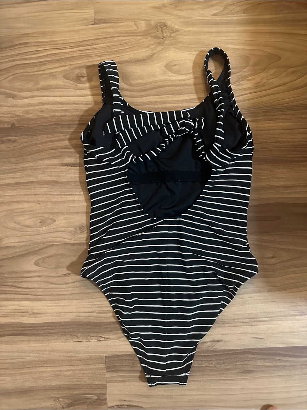 Lands' End Black and White Striped Women's One-Piece Swimsuit - Picture 2 of 2